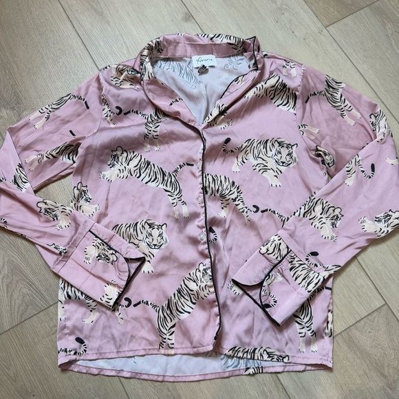 Averie Sleep Safari Starry Nights Dalia Tiger-Print Pajama Top Satin Pink Small - Picture 3 of 6